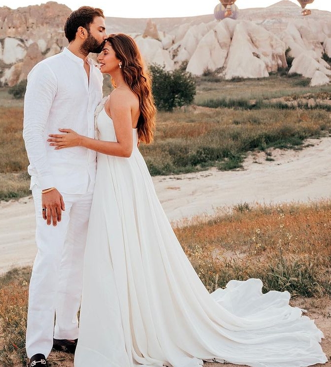 Malvika Raaj, Young Poo From 'k3g', Is Set To Tie The Knot With Long-time Partne Malvika Raaj, Young Poo From 'k3g', Is Set To Tie The Knot With Long-time Partne-TeluguStop.com