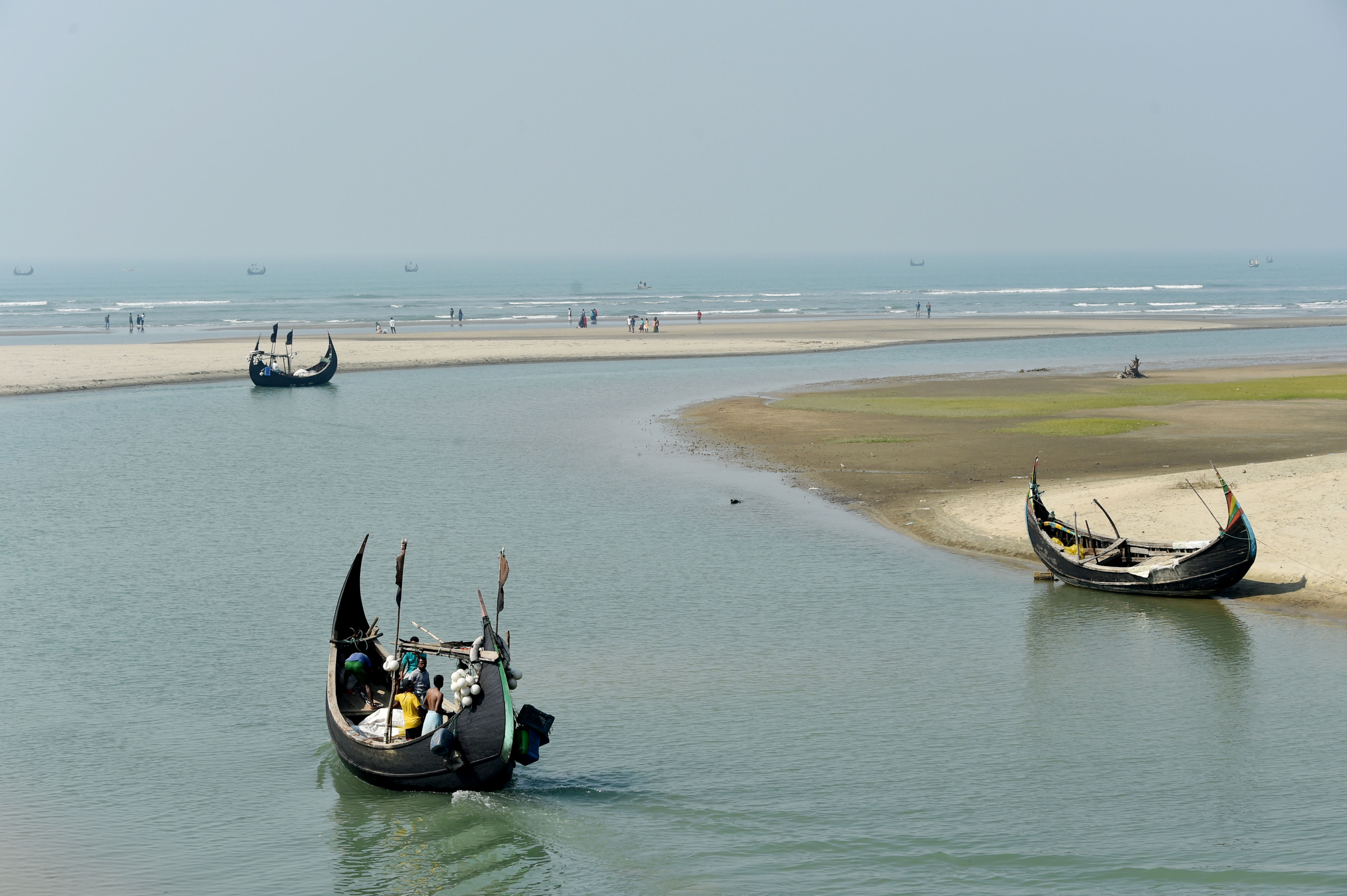 Time for Bangladesh and India to address defining future challenges through shared solutions: Report