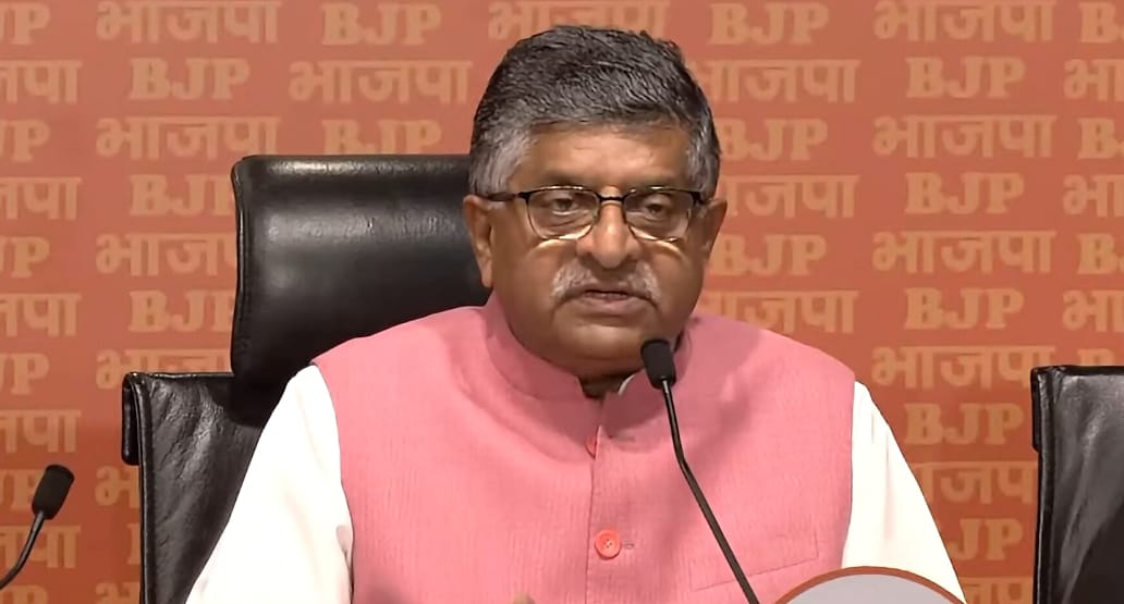 Bjp's Fact-finding Panel Submits Report To Nadda On 'violence' In Wb; Recommends Bjp's Fact-finding Panel Submits Report To Nadda On 'violence' In Wb; Recommends-TeluguStop.com