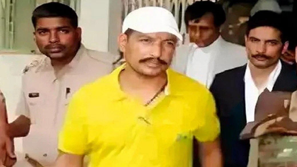  Badoo Gave Contract For Murder Of Gangster Jeeva In Lucknow Court-TeluguStop.com