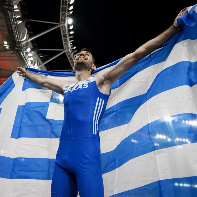 Olympic champion Tentoglou clinches world title with last jump Olympic champion Tentoglou clinches world title with last jump