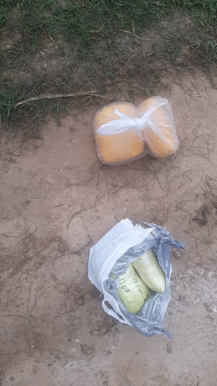  Bsf Foils Smuggling Bid In J&k's Ramgarh, Neutralizes Pak Smuggler-TeluguStop.com