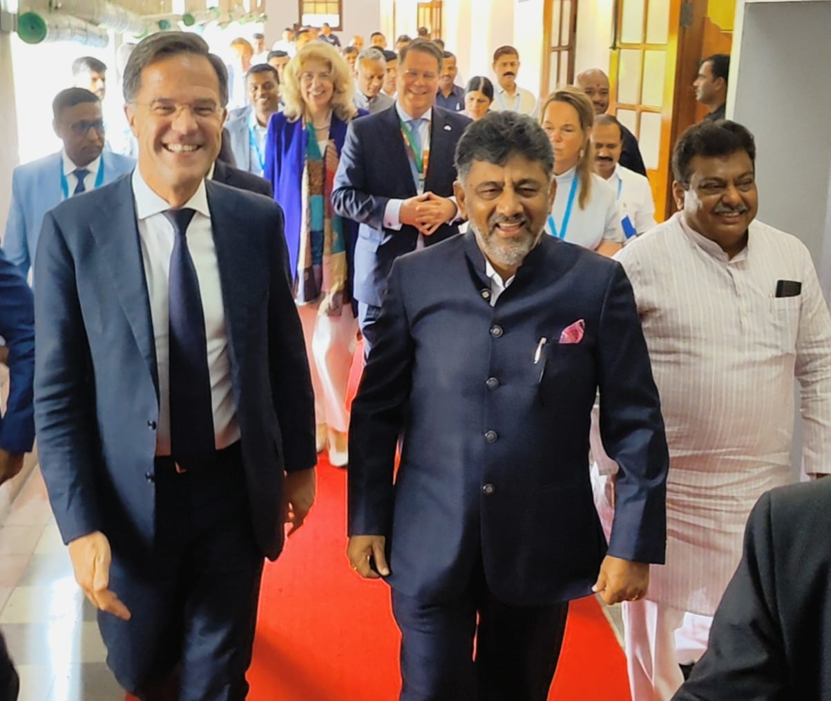 Like Silicon Valley, Bengaluru has embraced every new wave: Shivakumar Like Silicon Valley, Bengaluru has embraced every new wave: Shivakumar