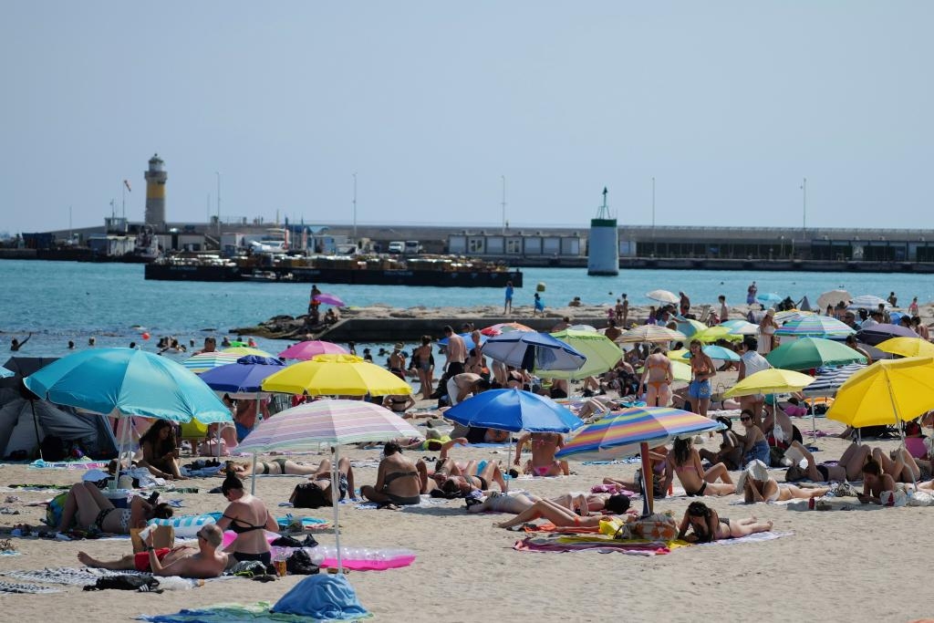 Three French nuclear reactors shut down amid heatwave