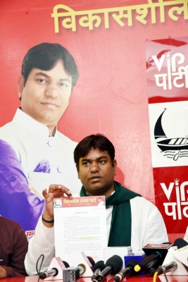 इंडिया गठबंधन में सीट बंटवारे से पहले मुकेश सहनी की बड़ी घोषणा, बिहार में 60 सीटों पर लड़ेंगे चुनाव