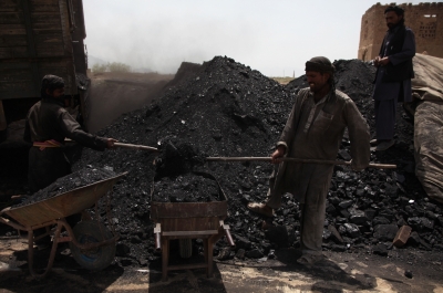 India's coal import bill falls by .93 billion as local production surges in FY25