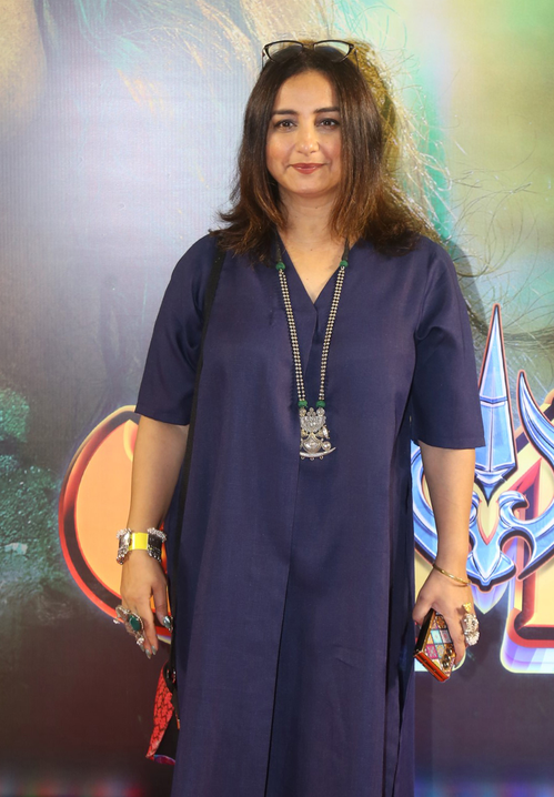 एक लेखक की जिंदगी में बहुत सी बाधाएं, कहानी लिखते वक्त हुआ एहसास दिव्या दत्ता एक लेखक की जिंदगी में बहुत सी बाधाएं, कहानी लिखते वक्त हुआ एहसास दिव्या दत्ता
