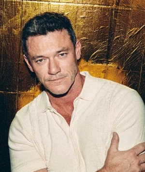 Luke Evans struggled to survive bullying as teenager Luke Evans struggled to survive bullying as teenager
