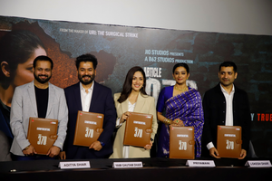  Govt Doesn't Need A 'small Film' To Win Elections: Aditya Dhar On 'article 370'-TeluguStop.com