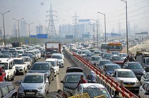 Expand bus fleet, boost last-mile connectivity, says CAG report on managing Delhi air pollution