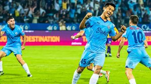ISL 2023-24: Mumbai City inch closer to league crown with 2-1 win against Odisha FC ISL 2023-24: Mumbai City inch closer to league crown with 2-1 win against Odisha FC