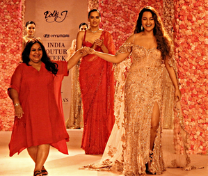 FDCI Couture Week: Sonakshi turns muse for Dolly J; says she feels ‘glam, feminine’ FDCI Couture Week: Sonakshi turns muse for Dolly J; says she feels ‘glam, feminine’
