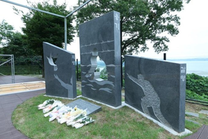 Monument set up to commemorate North Korean defectors who died during escapes