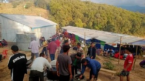 Mizoram receives Rs 8 cr central aid for providing relief to refugees Mizoram receives Rs 8 cr central aid for providing relief to refugees