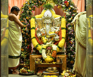 K'taka celebrates Ganesh festival with fervour; Hubballi procession begins at Idgah maidan 