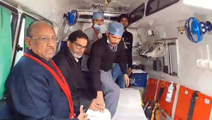 Prashant Kishor's hunger strike continues despite admitted in ICU Prashant Kishor's hunger strike continues despite admitted in ICU