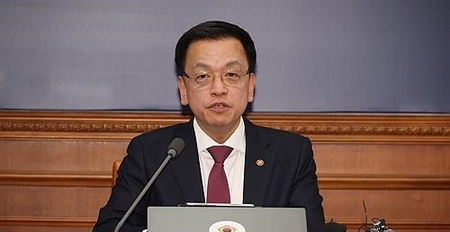 South Korean Acting Prez vows 'zero tolerance' for violence amid imminent ruling on Yoon's impeachment South Korean Acting Prez vows 'zero tolerance' for violence amid imminent ruling on Yoon's impeachment