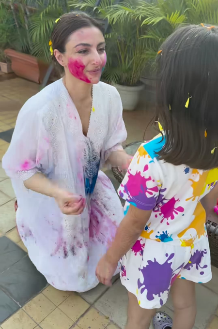 Soha Ali Khan celebrates Holi with husband Kunal, and daughter Inaaya
