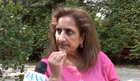 Rajiv Gandhi and his govt engaged in 'massive' coverup of Bofors scam: Chitra Subramaniam (IANS Interview) Rajiv Gandhi and his govt engaged in 'massive' coverup of Bofors scam: Chitra Subramaniam (IANS Interview)