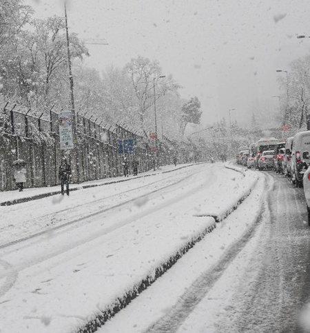 Heavy snowfall affects Turkey's central Anatolia, eastern regions Heavy snowfall affects Turkey's central Anatolia, eastern regions
