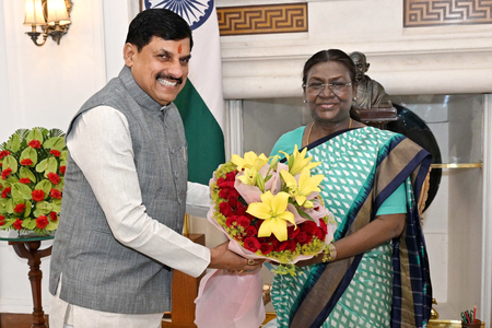 MP CM meets Prez Murmu, urges her to partake in water conservation campaign MP CM meets Prez Murmu, urges her to partake in water conservation campaign