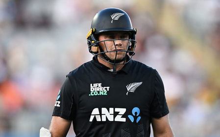 Latham ruled out of Pakistan ODIs with fractured hand, Bracewell to captain NZ Latham ruled out of Pakistan ODIs with fractured hand, Bracewell to captain NZ
