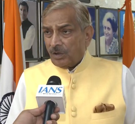 'BJP suppressing free speech,' says Pramod Tiwari on LoP Gandhi's treatment in Parliament