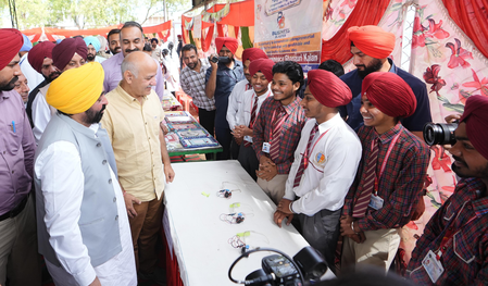 Senior officers to act as mentors for students: Punjab CM