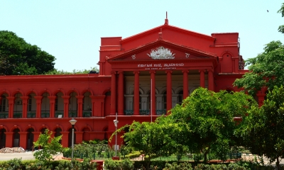 K’taka HC quashes rape case against Hindu seer Raghaveshwara Bharati Swamy