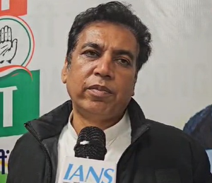Congress targets Delhi govt for arbitrary fee hike by private schools