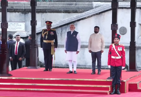 PM Modi accorded ceremonial welcome in Sri Lanka