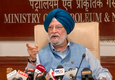 Oil PSUs to absorb excise duty hike on petrol, diesel, no impact on consumers: Hardeep Puri