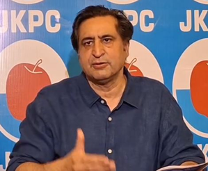 Single Muslim-majority province in India fails to condemn Waqf Bill: Sajad Lone