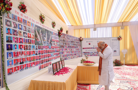 HM Shah in Srinagar, visits family of martyred Dy SP Humayun Bhat