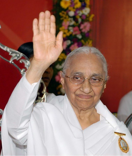 भाजपा के दिग्गज नेताओं ने दादी रतन मोहिनी के निधन पर जताया दुख