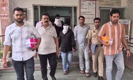 दिल्ली के शाहदरा में 15 लाख की चोरी का खुलासा, दो सगे भाई गिरफ्तार