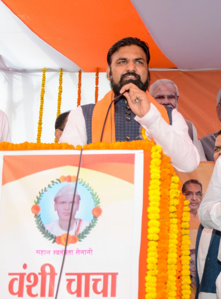 सम्राट चौधरी का तेजस्वी पर पलटवार, कहा- बिहार को लूटने वाला है लालू परिवार सम्राट चौधरी का तेजस्वी पर पलटवार, कहा- बिहार को लूटने वाला है लालू परिवार