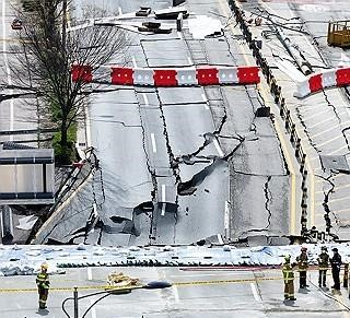 South Korea: Rescuers resume search for missing worker at collapsed subway construction site in Gwangmyeong South Korea: Rescuers resume search for missing worker at collapsed subway construction site in Gwangmyeong
