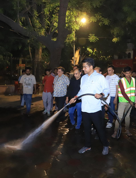 Delhi: Sarojini Nagar Market gets a wash under NDMC's wet cleaning drive