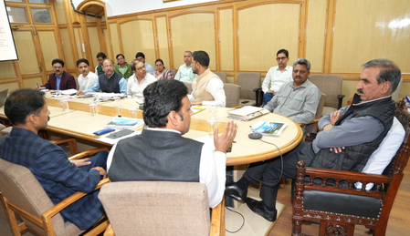 Explore possibility to start hop-on, hop-off bus rides, says Himachal CM