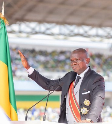 Gabonese President appoints new government Gabonese President appoints new government