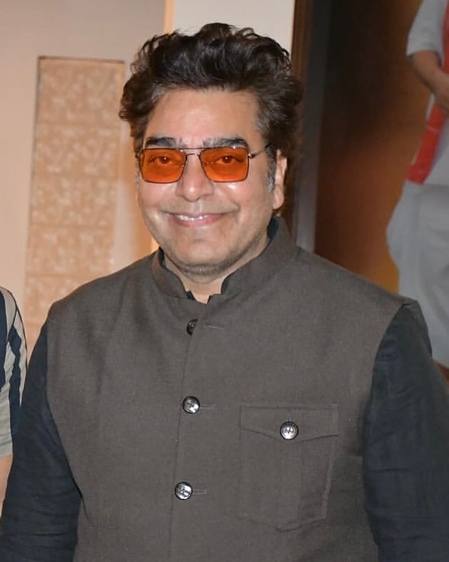 Why Ashutosh Rana wants to act in a film directed by his wife Renuka Shahane Why Ashutosh Rana wants to act in a film directed by his wife Renuka Shahane