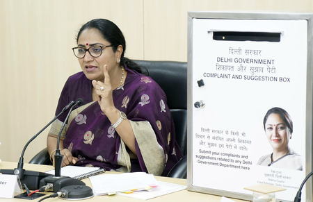 Delhi CM Gupta vows 3 hospital beds per 1,000 citizens