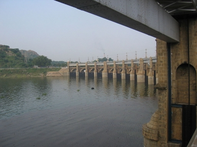 TN farmers concerned over sluggish desilting as Mettur dam water release date nears