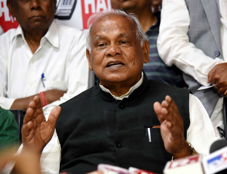 Jitan Ram Manjhi slams Rahul Gandhi, says Congress' entire history is of surrender Jitan Ram Manjhi slams Rahul Gandhi, says Congress' entire history is of surrender