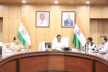 Assam CM holds meeting on governance issues, focus on police welfare