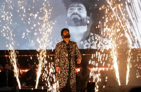 Sagar Bhatia makes everyone grove during his homecoming Delhi concert Sagar Bhatia makes everyone grove during his homecoming Delhi concert