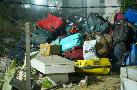 33 from Anand, 17 from Kheda perish in plane crash leaving Gujarat shell-shocked 33 from Anand, 17 from Kheda perish in plane crash leaving Gujarat shell-shocked