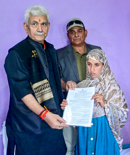 J&K L-G meets family of Pahalgam terror attack, gives govt job letter to victim’s wife J&K L-G meets family of Pahalgam terror attack, gives govt job letter to victim’s wife