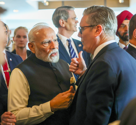 प्रधानमंत्री मोदी की ऐतिहासिक ब्रिटेन यात्रा के दौरान व्यापार और रक्षा संबंधों को बढ़ाने पर रहेगा जोर प्रधानमंत्री मोदी की ऐतिहासिक ब्रिटेन यात्रा के दौरान व्यापार और रक्षा संबंधों को बढ़ाने पर रहेगा जोर